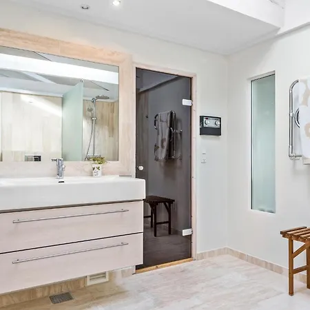 Lovely Pet-friendly In With Kitchen בית נופש